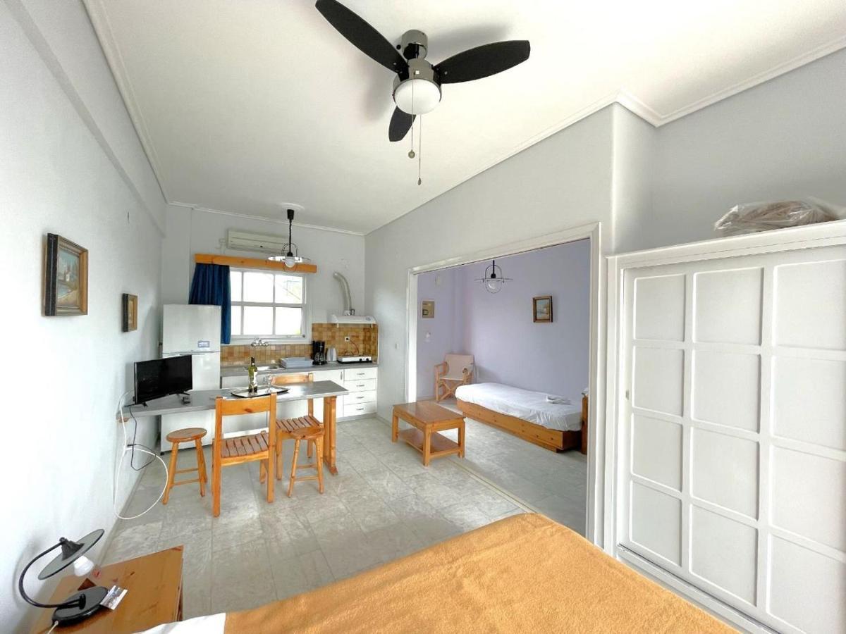 Theodora Apartments Avía 외부 사진