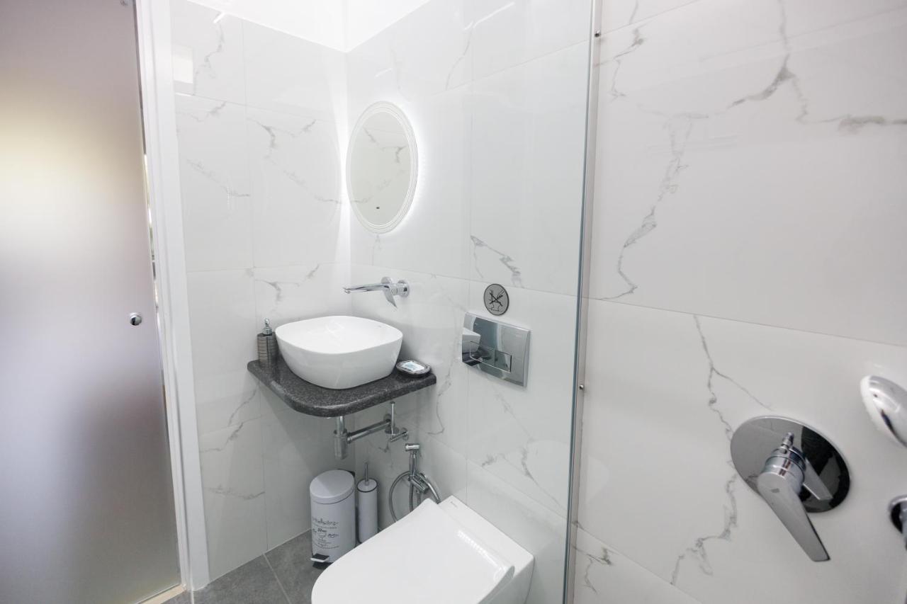 Theodora Apartments Avía 외부 사진