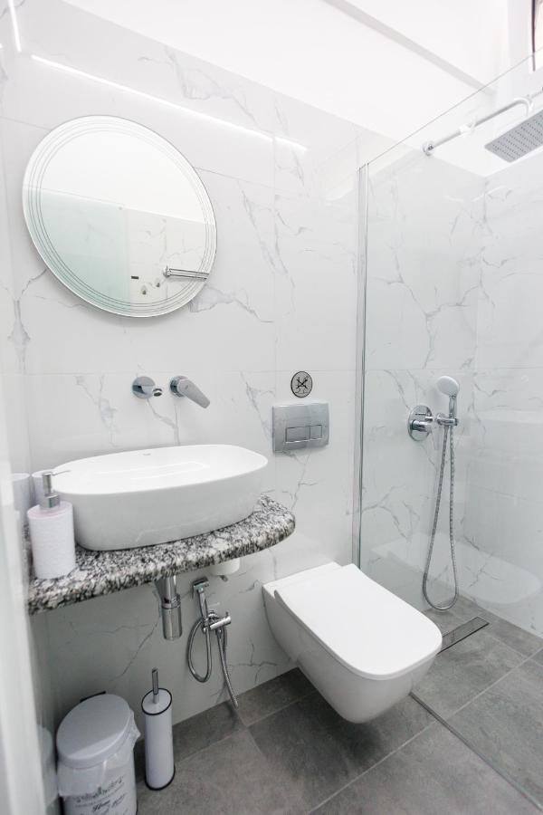 Theodora Apartments Avía 외부 사진
