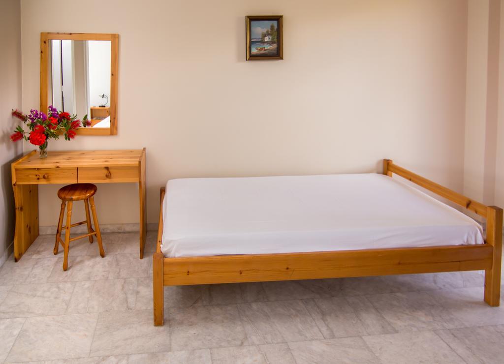Theodora Apartments Avía 외부 사진