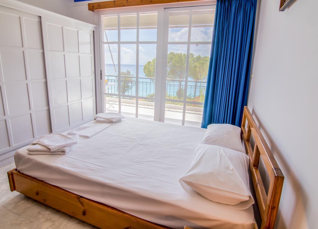 Theodora Apartments Avía 외부 사진