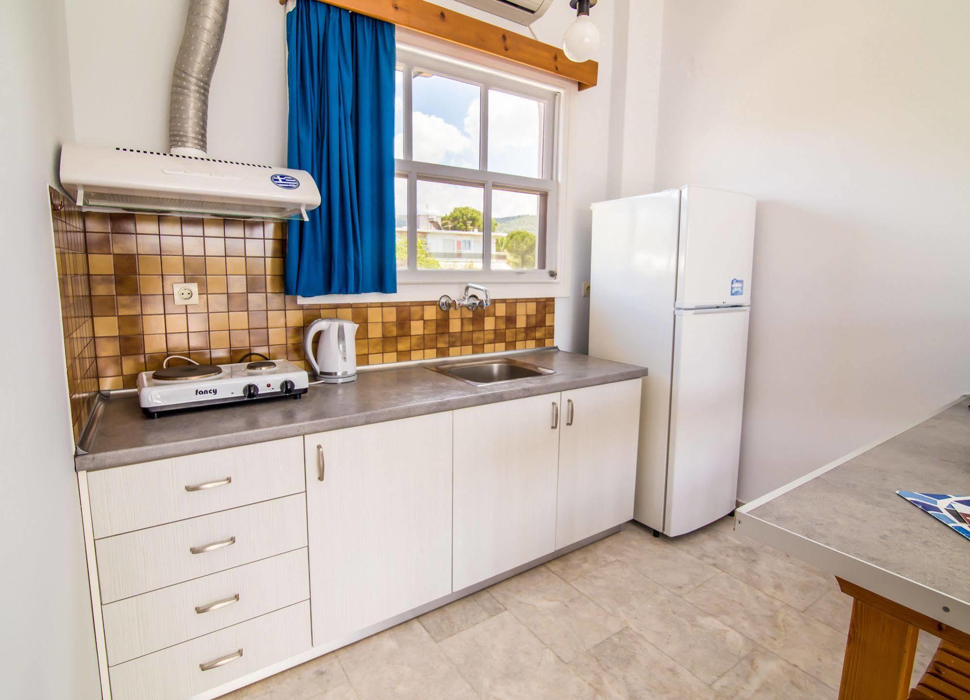 Theodora Apartments Avía 외부 사진