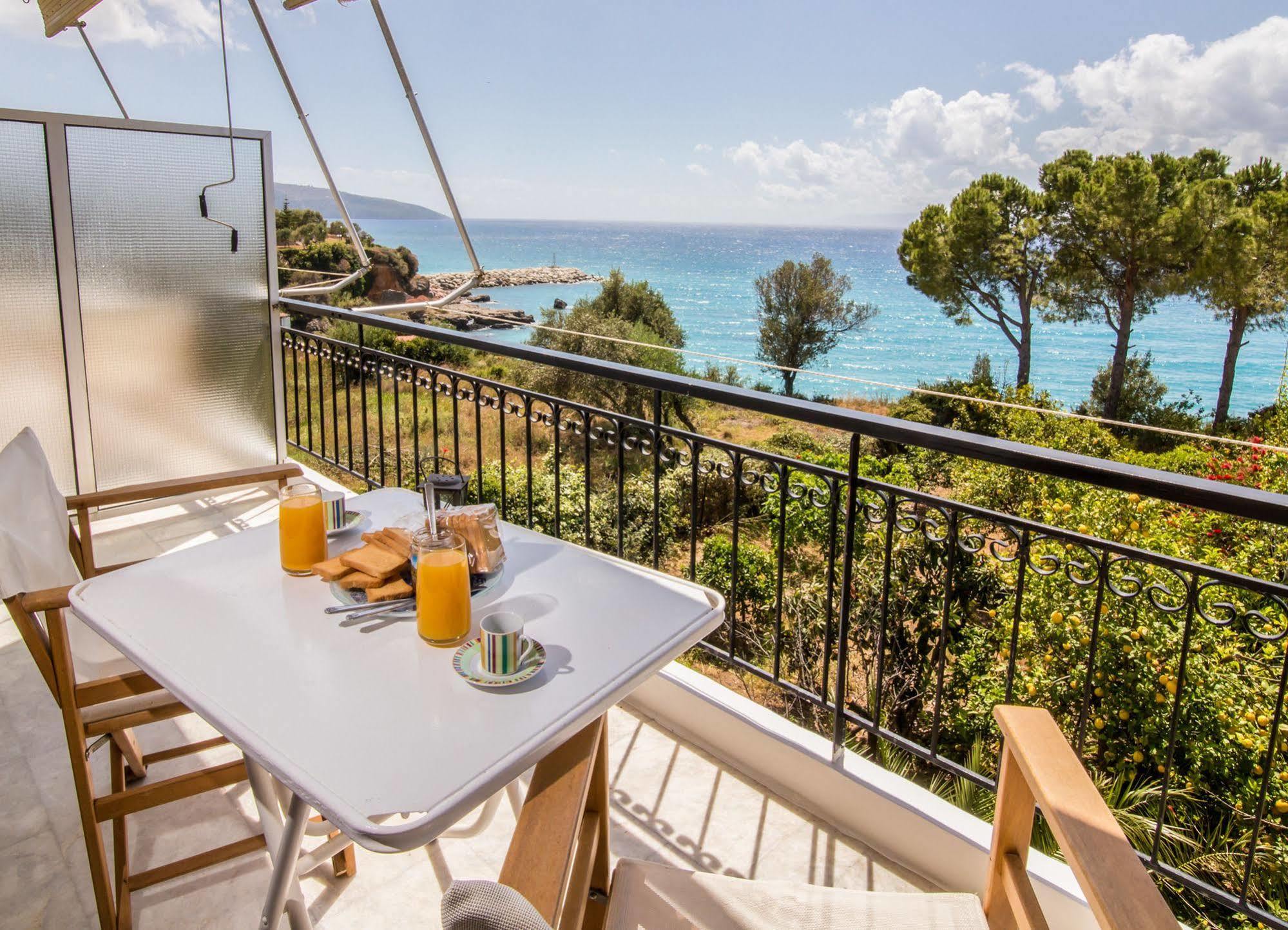 Theodora Apartments Avía 외부 사진
