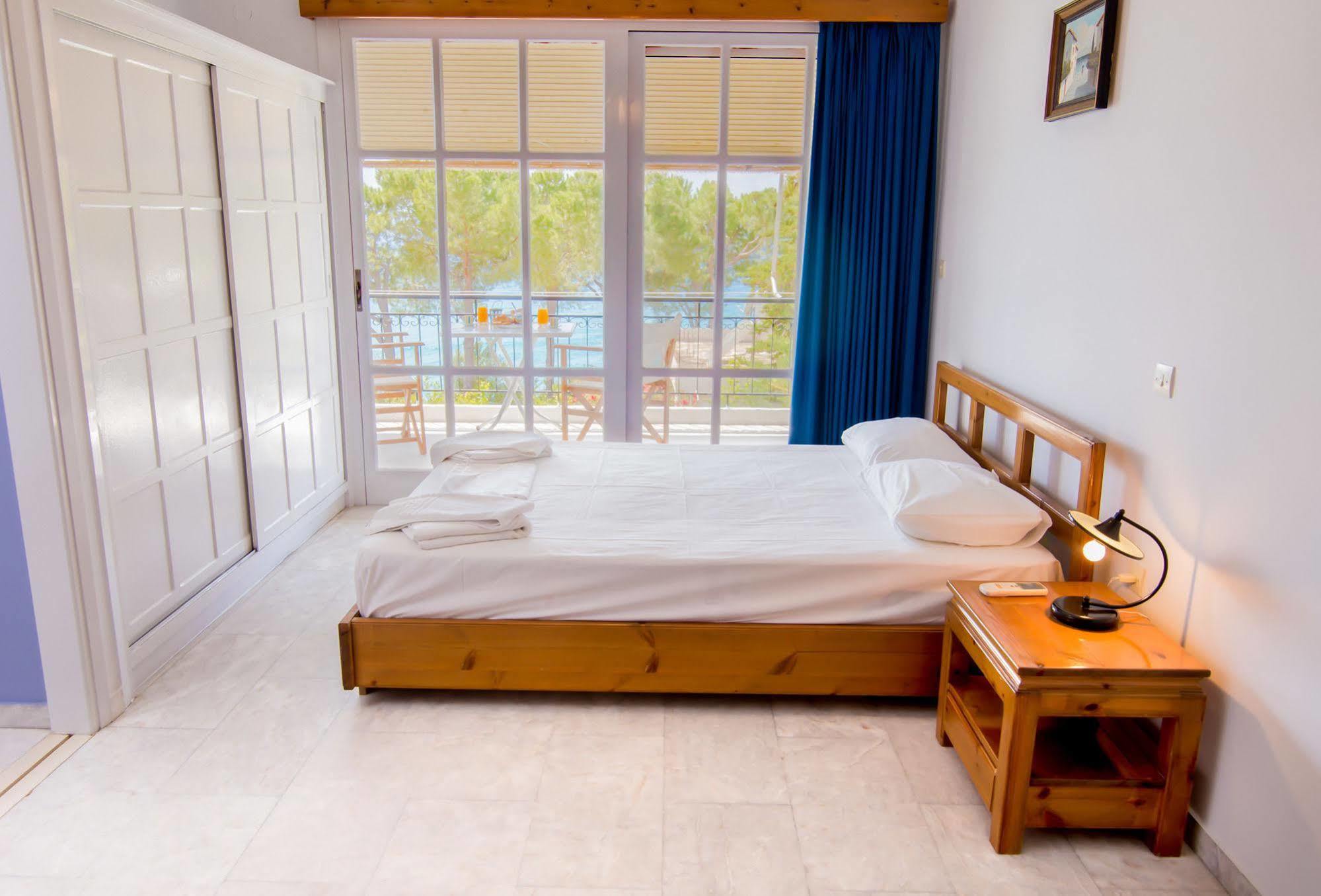 Theodora Apartments Avía 외부 사진